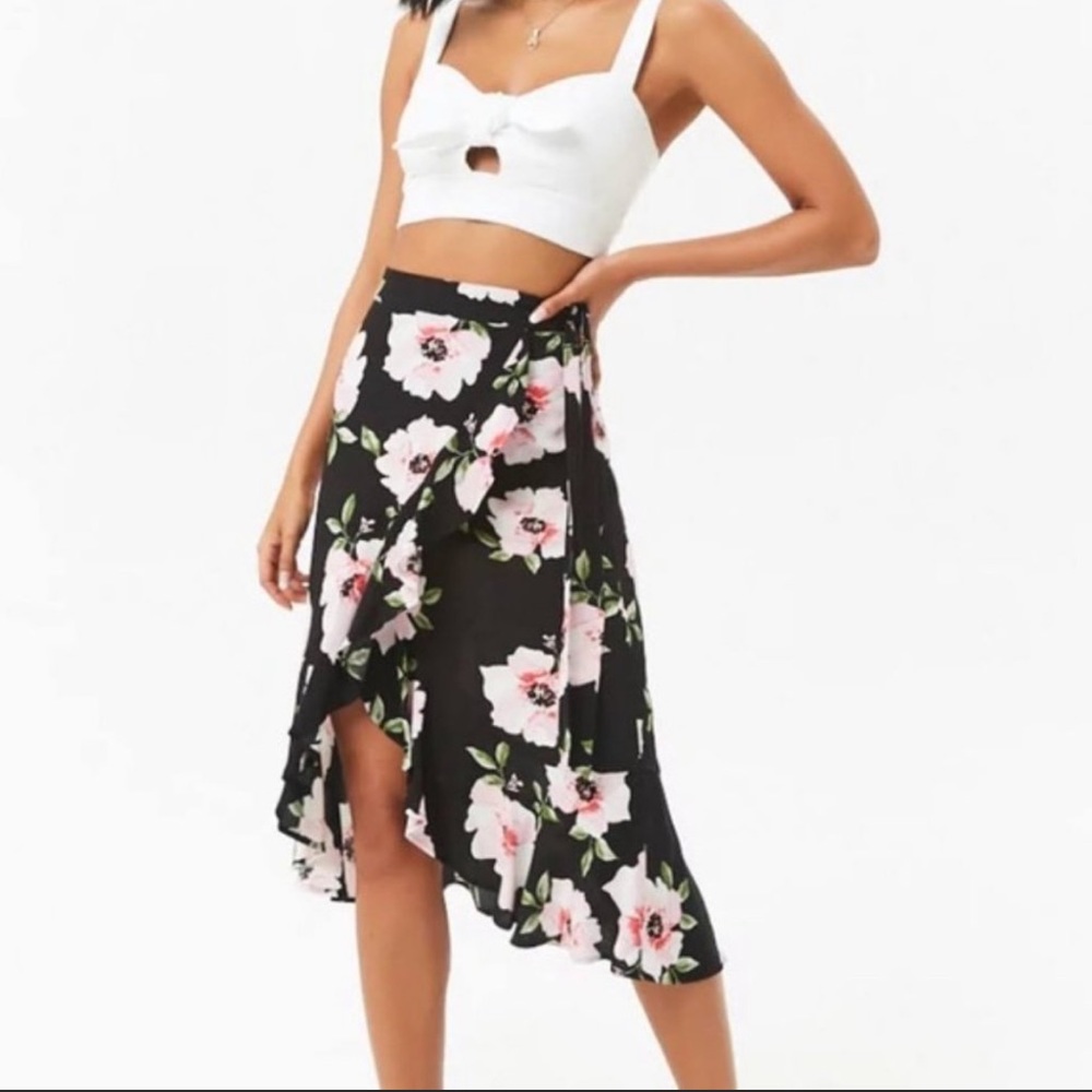 Forever 21 wrap skirt 🌸